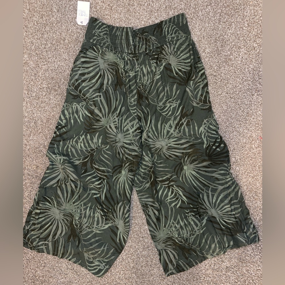 Tropical Green Men's Shorts